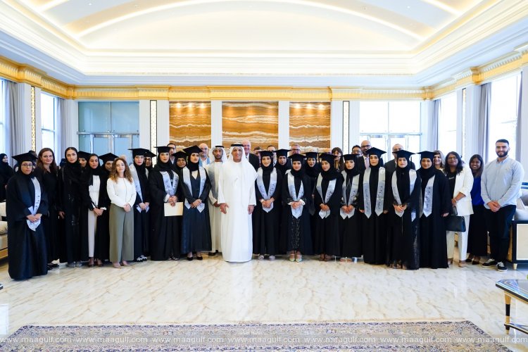 Ruler of Ras Al Khaimah receives graduates of Emirati Hospitality Program